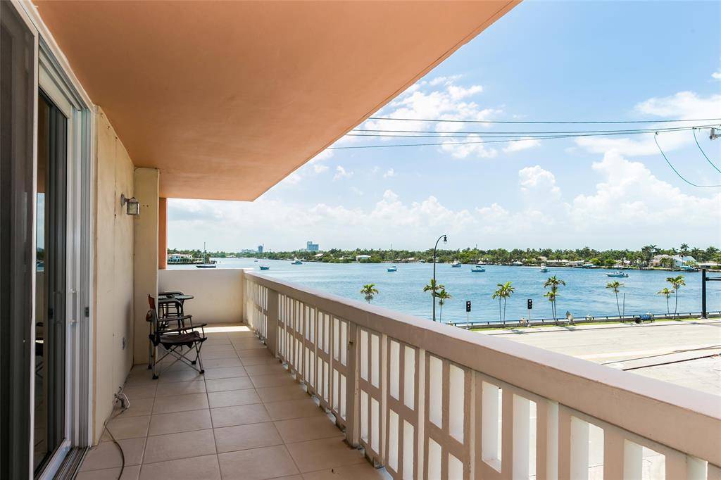 Hollywood, FL 33019,801 S Ocean Dr #401