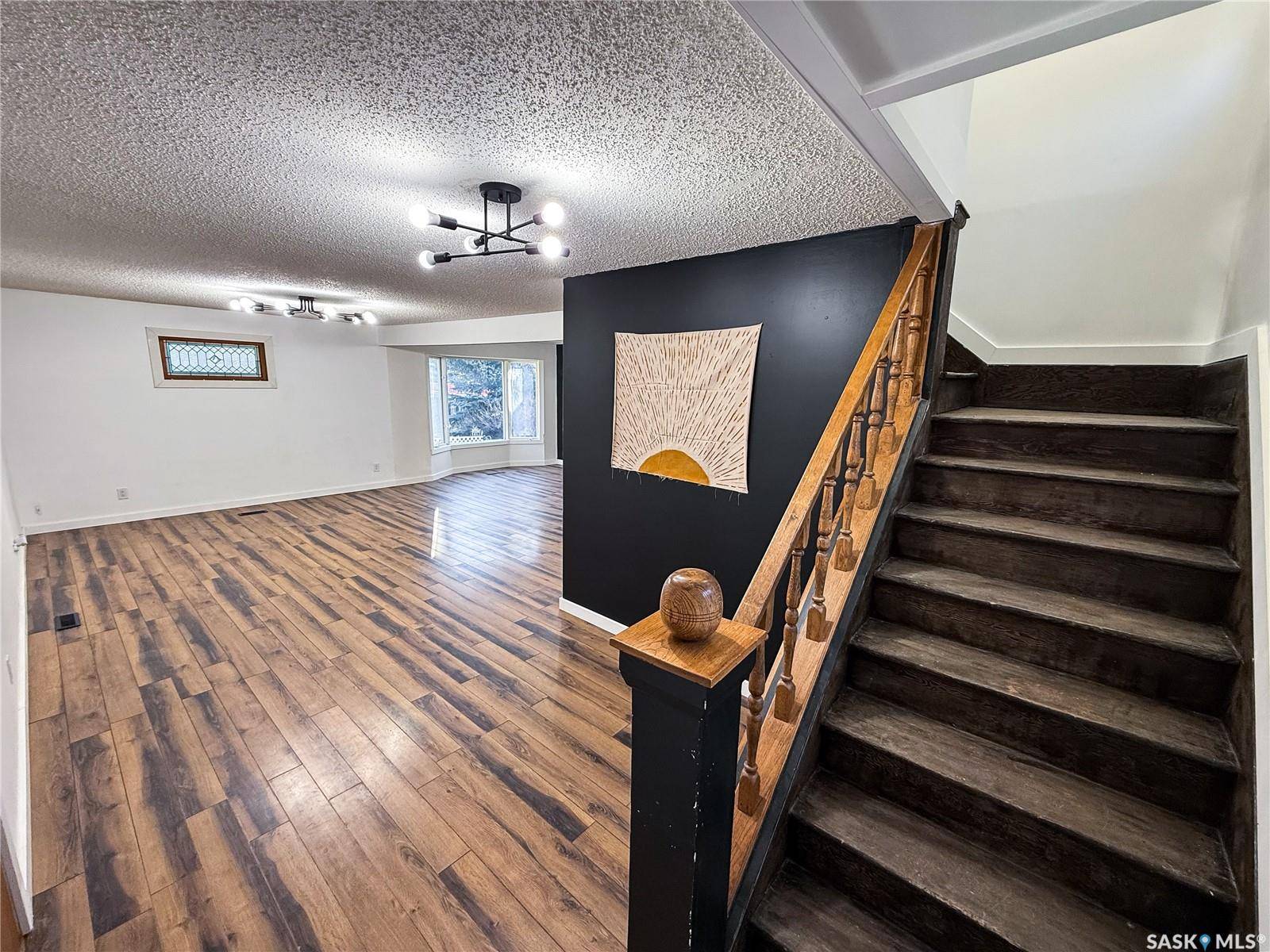 Tompkins, SK S0N 2S0,47 2nd STREET