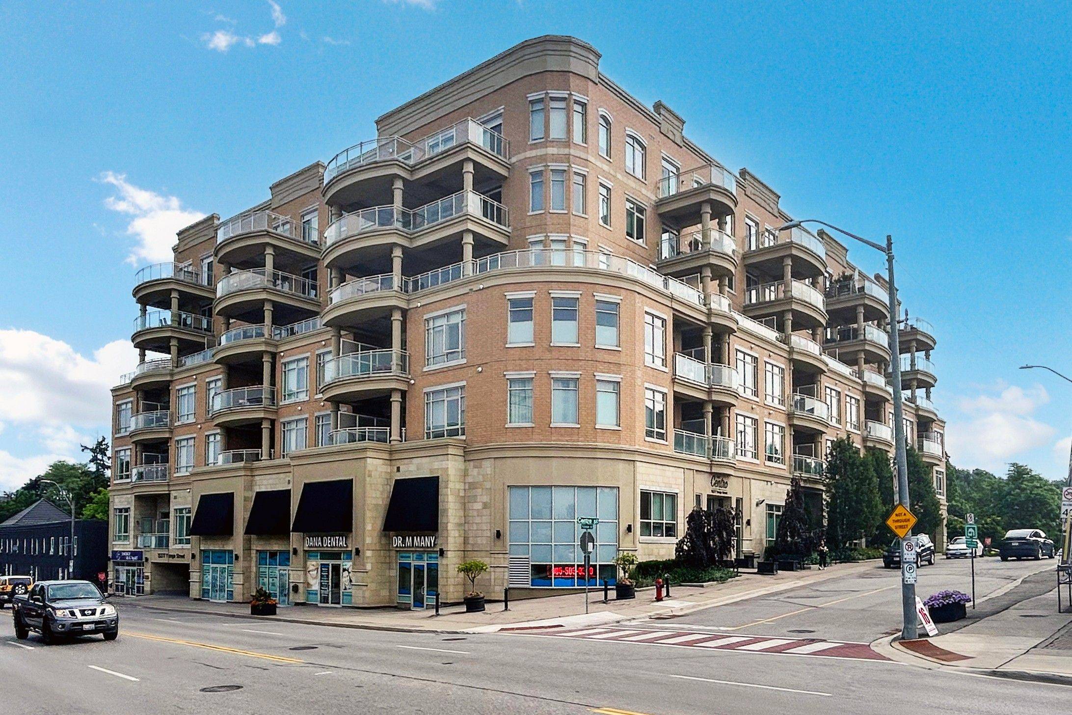 Aurora, ON L4G 1Y3,15277 Yonge ST #607