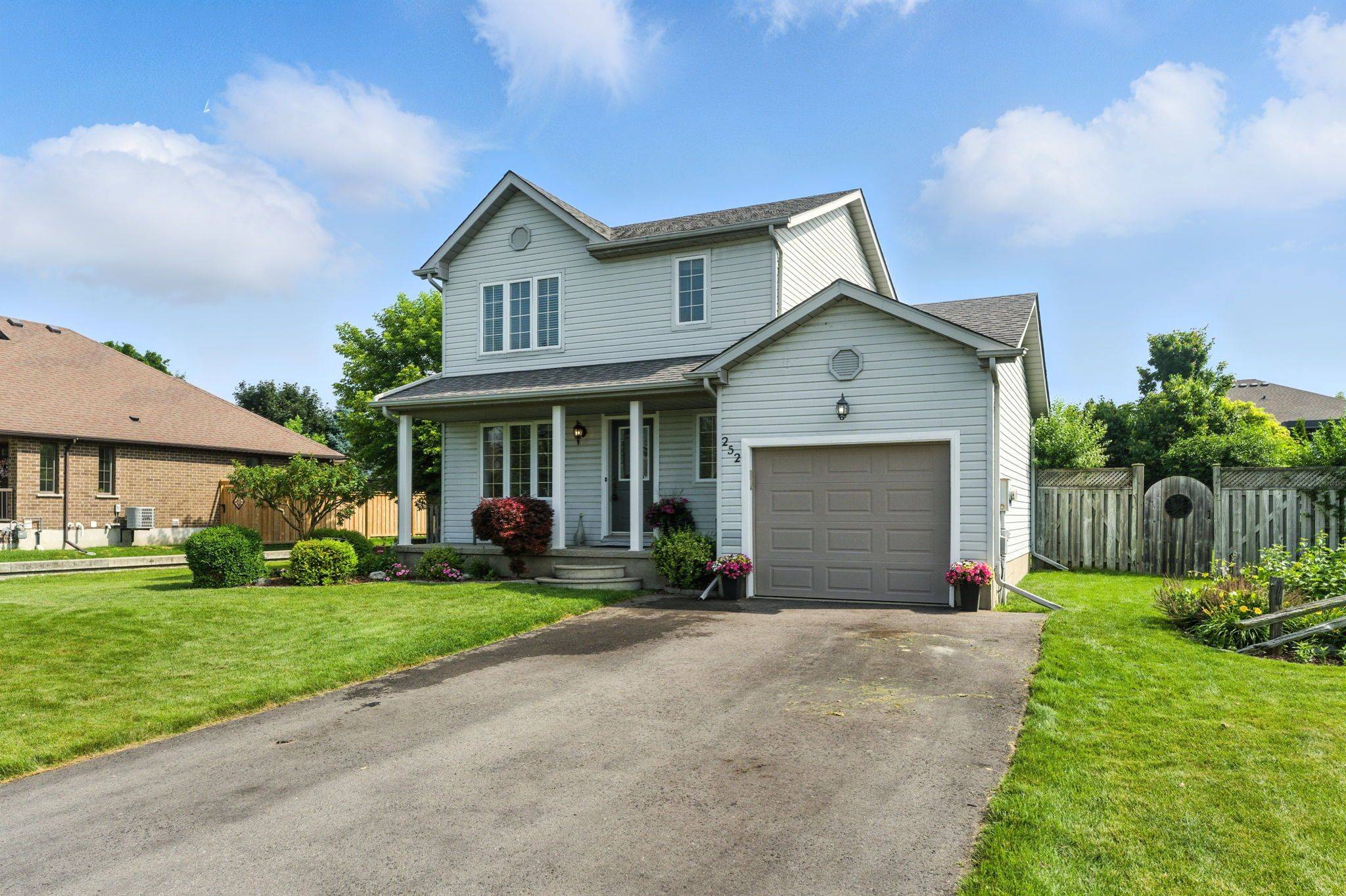 Blandford-blenheim, ON N0J 1S0,252 Fennel ST