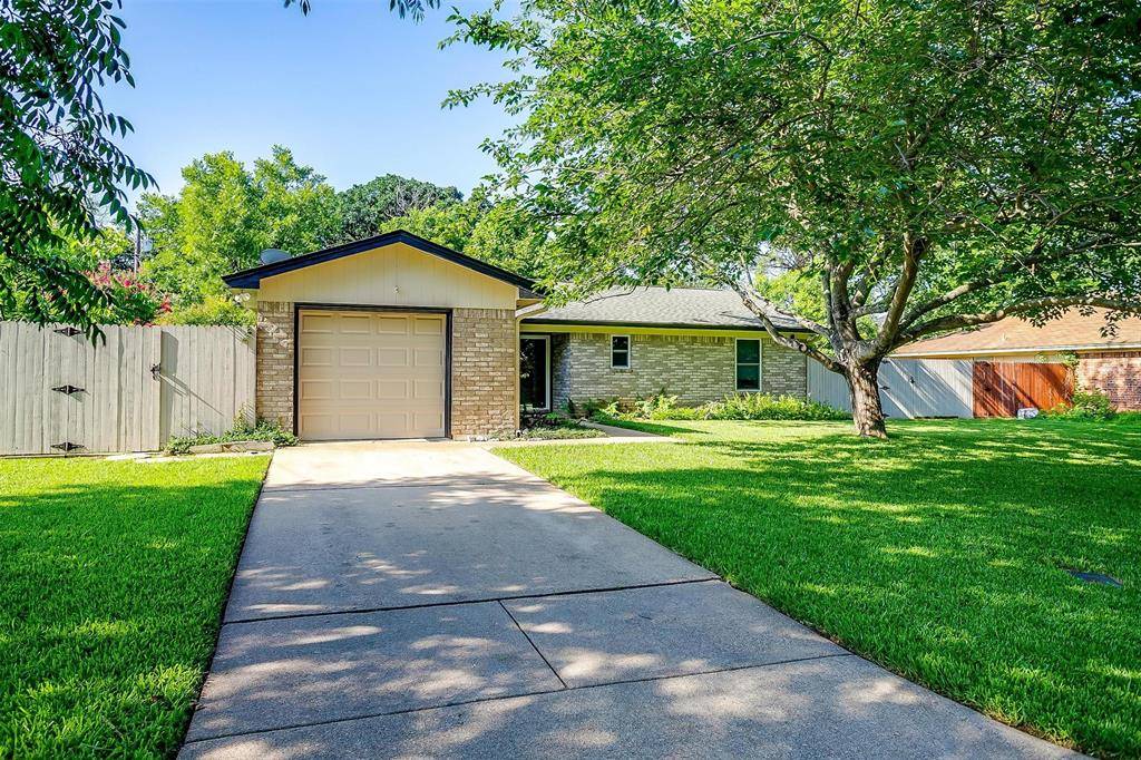 Joshua, TX 76058,221 Sierra Drive
