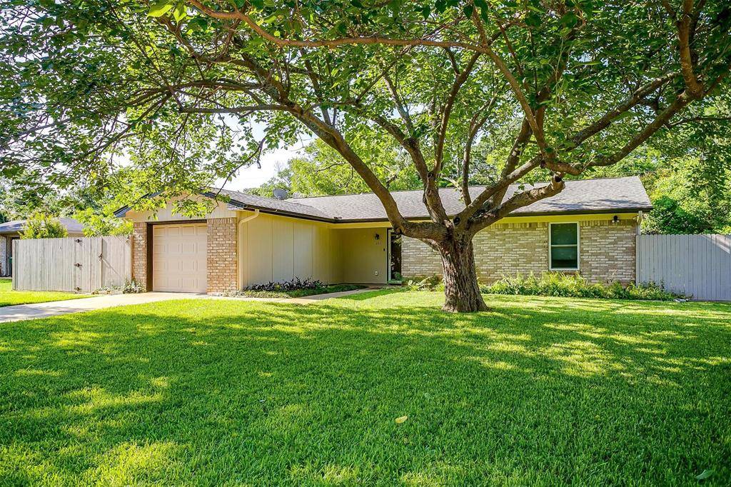 Joshua, TX 76058,221 Sierra Drive