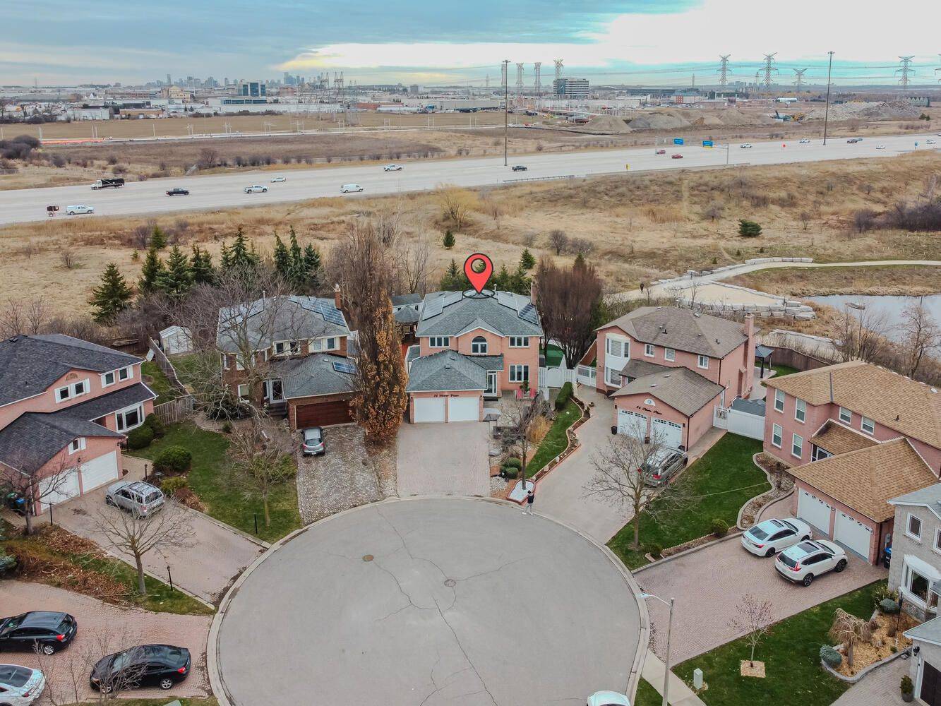 Brampton, ON L6W 4C4,32 Plover PL