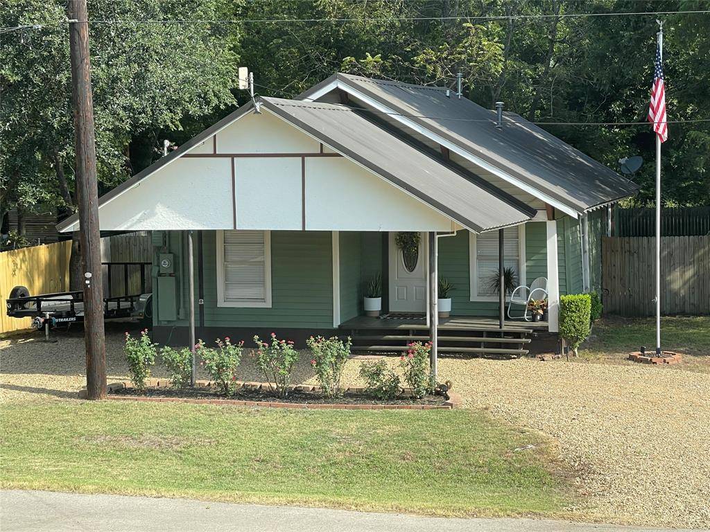 Grand Saline, TX 75140,710 W HILL Street
