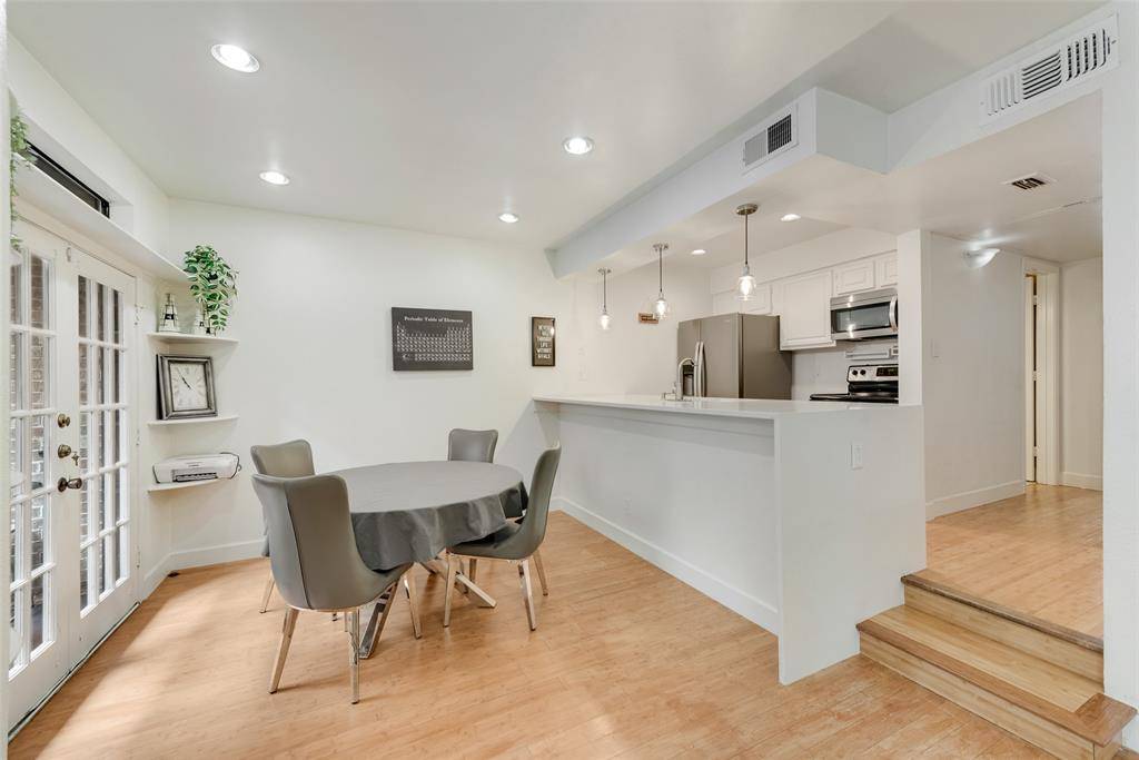 Dallas, TX 75231,7525 Holly Hill Drive #29