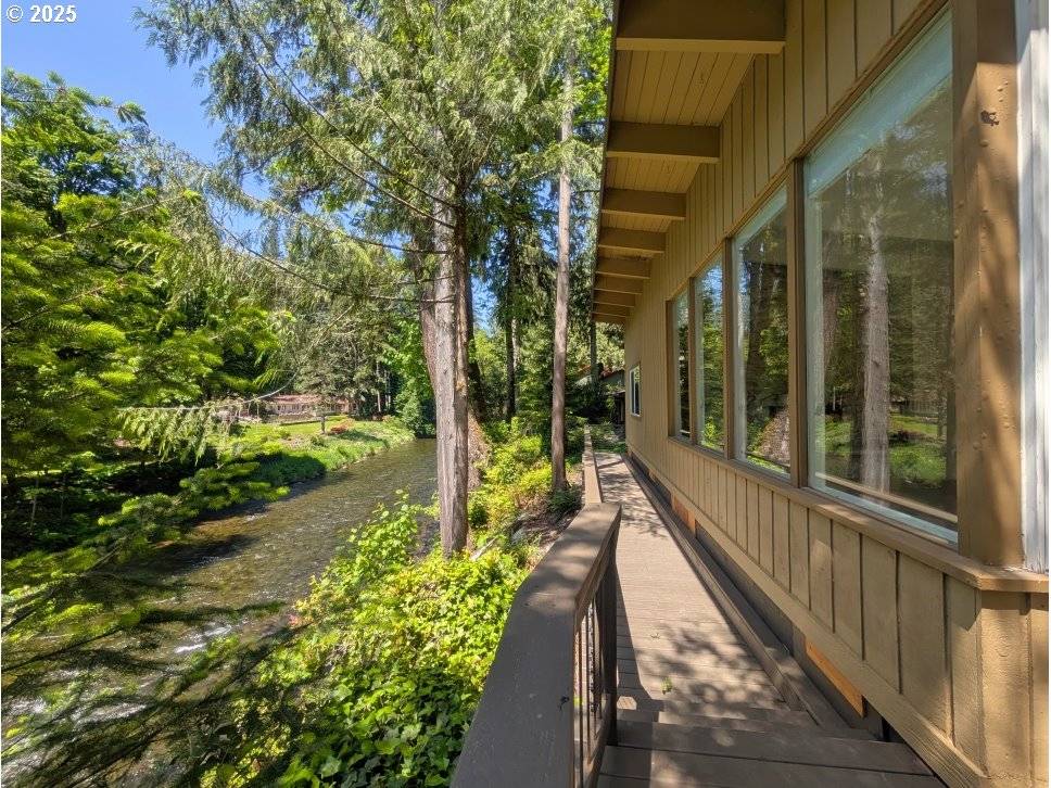 Brightwood, OR 97011,21313 E BLUE JAY LN