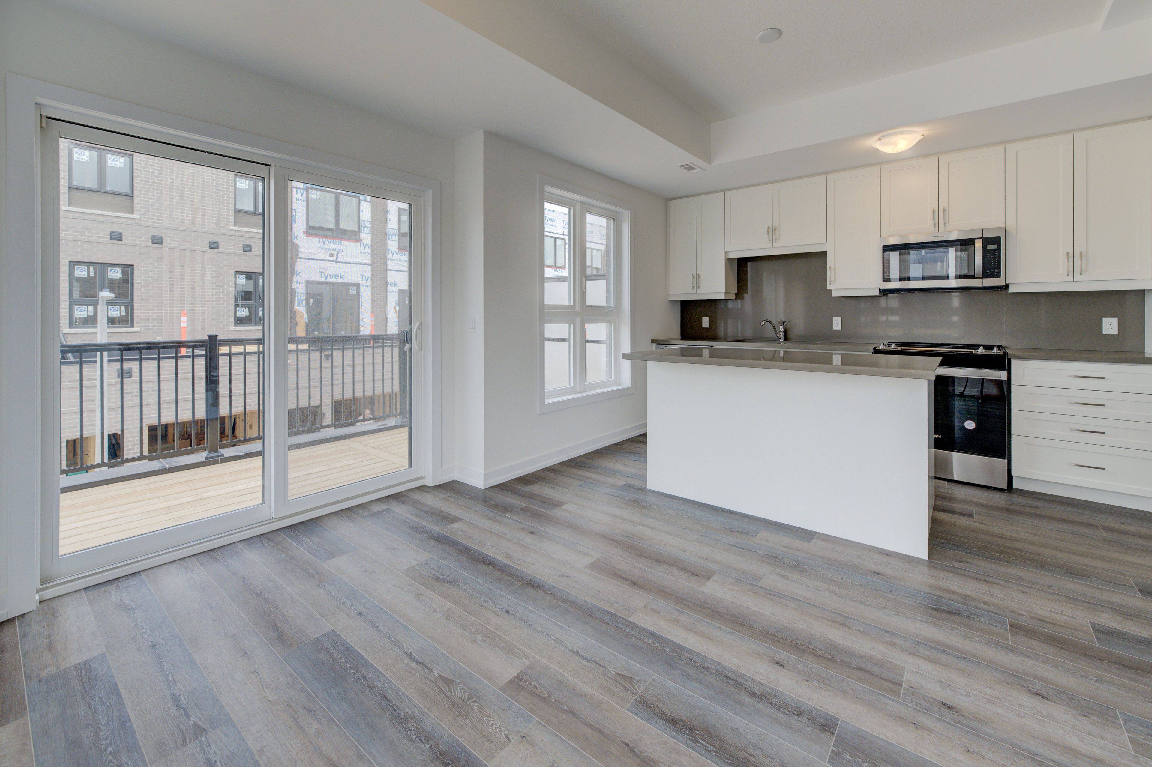 Hamilton, ON L8B 2A9,195 Burke ST