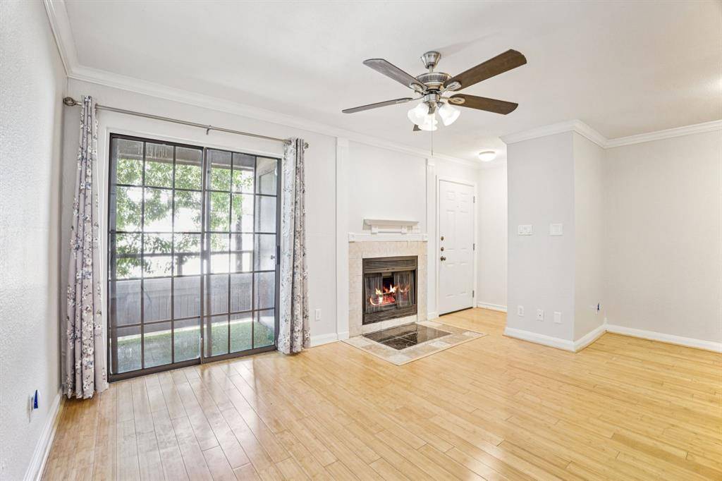Dallas, TX 75206,5757 E University Boulevard #27Z
