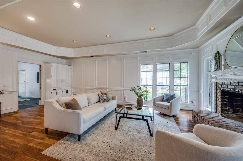 Dallas, TX 75287,4212 joshua Lane