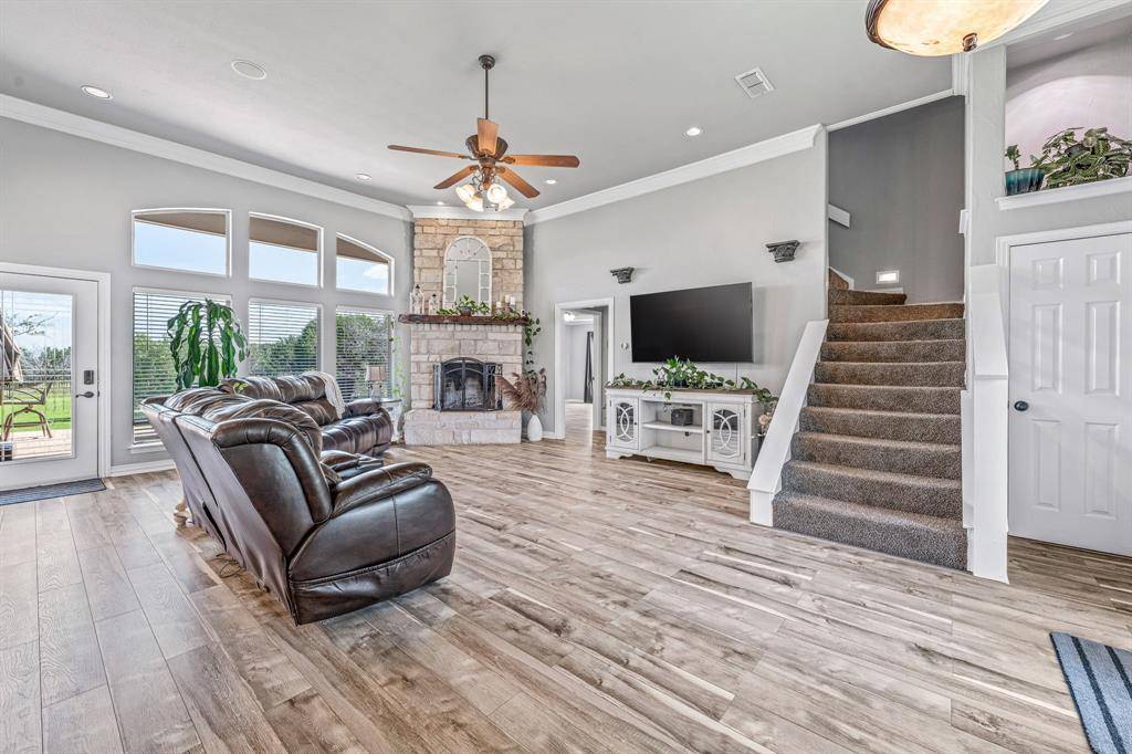 Bluff Dale, TX 76433,305 Blue Marlin Drive