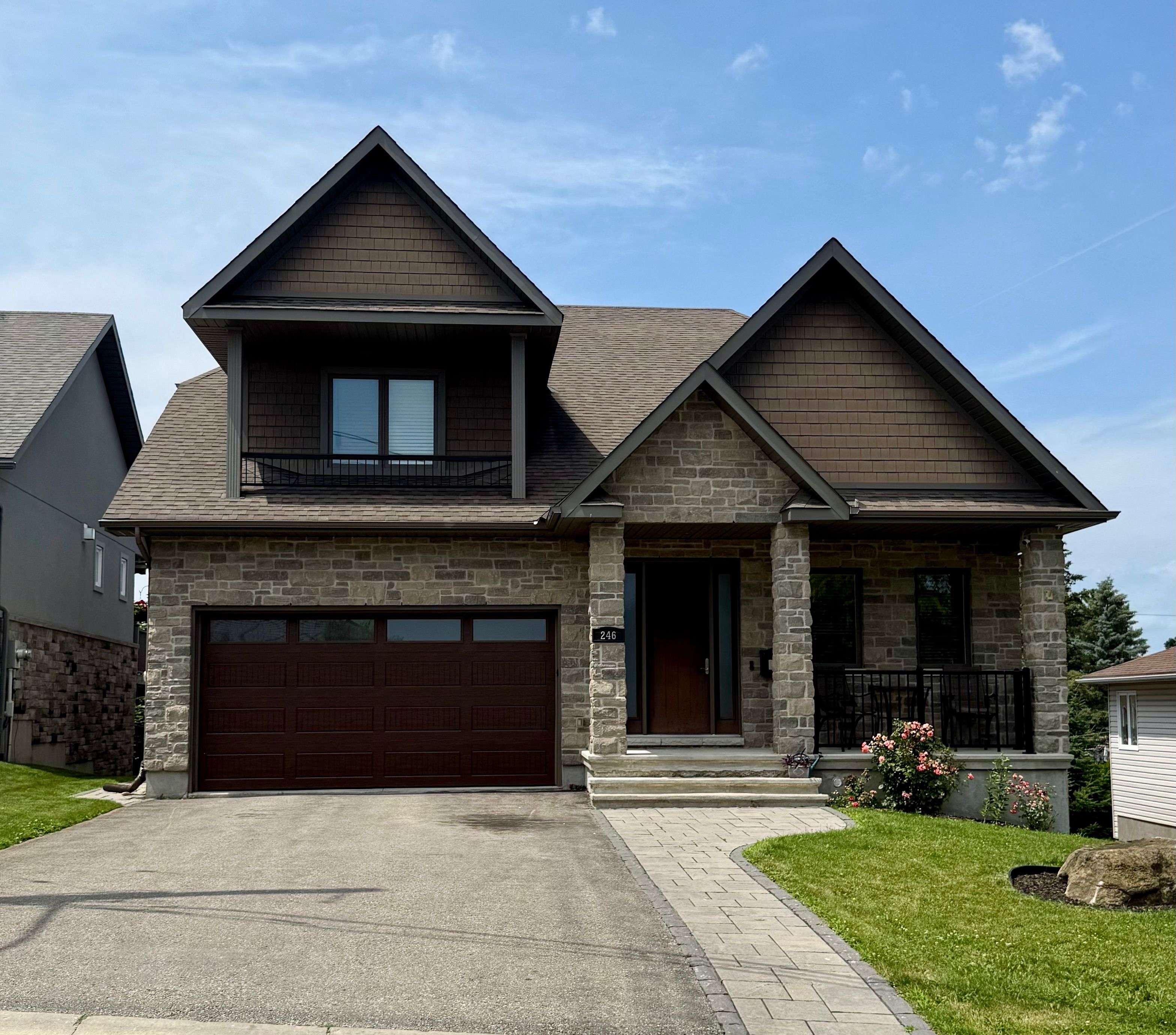 Smiths Falls, ON K7A 5M3,246 LERA ST