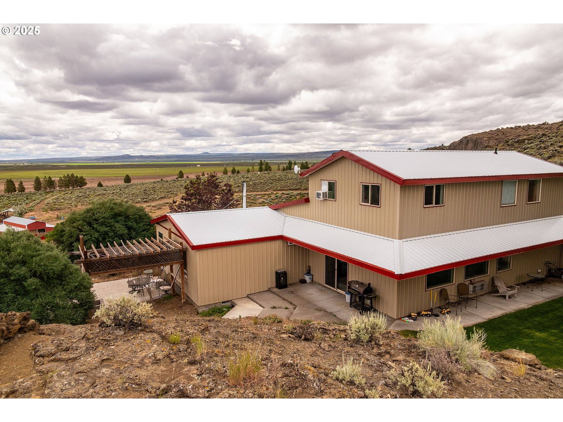 82678 SHOTGUN PASS LN, Christmas Valley, OR 97641