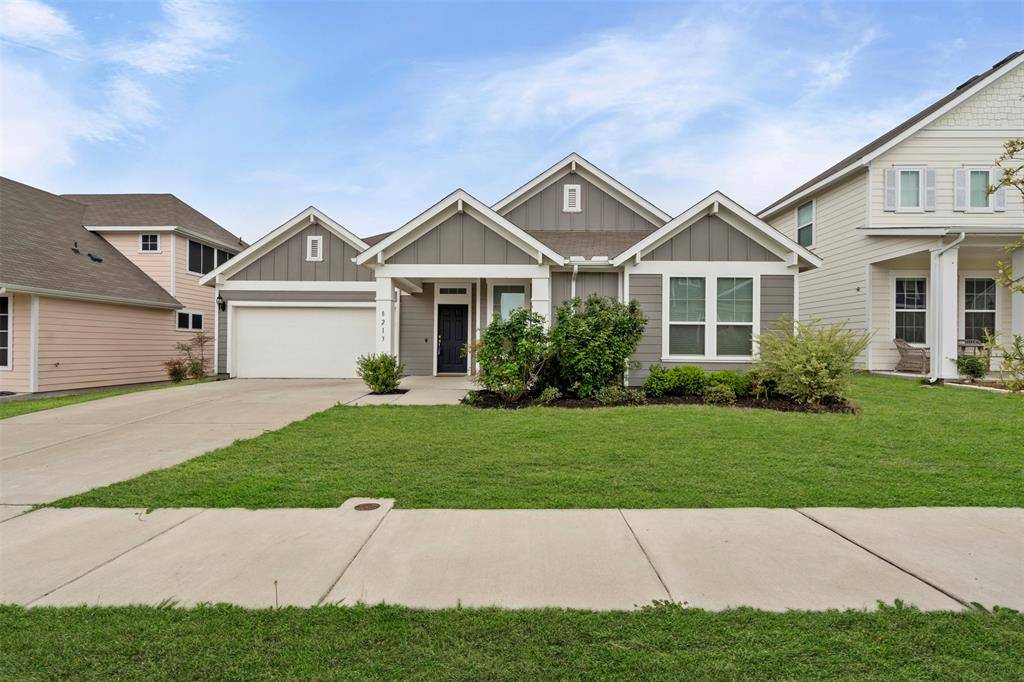 Rowlett, TX 75089,8213 Hampton Drive