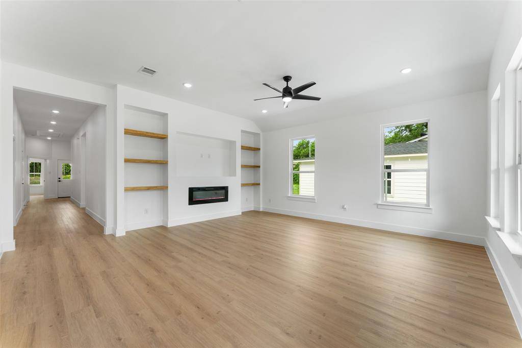 Fort Worth, TX 76106,2915 NW Loraine Street