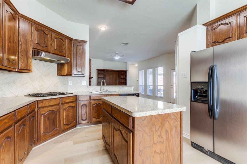 Murphy, TX 75094,221 Roy Rogers Lane