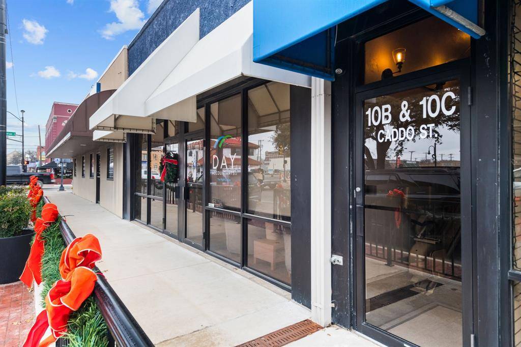 Cleburne, TX 76031,10 N Caddo Street #B