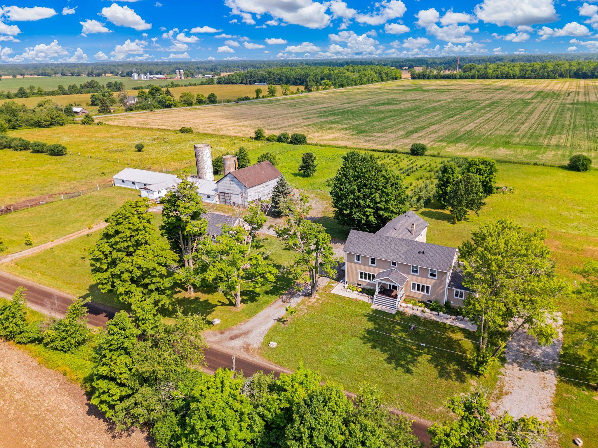 Fort Erie, ON L0S 1N0,4692 GILMORE RD