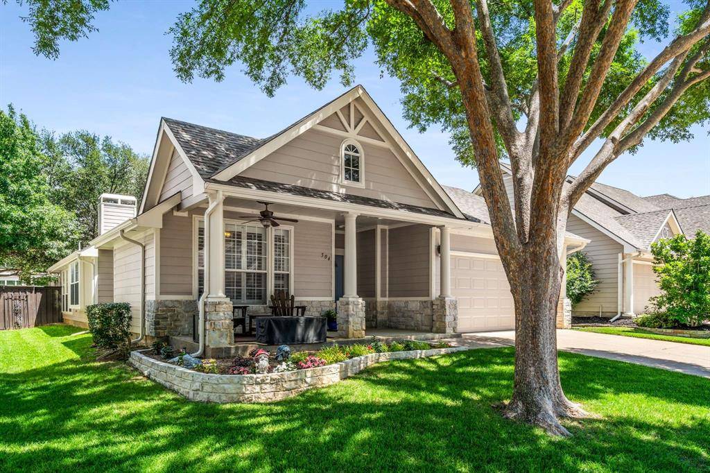Grapevine, TX 76051,504 Landing Court