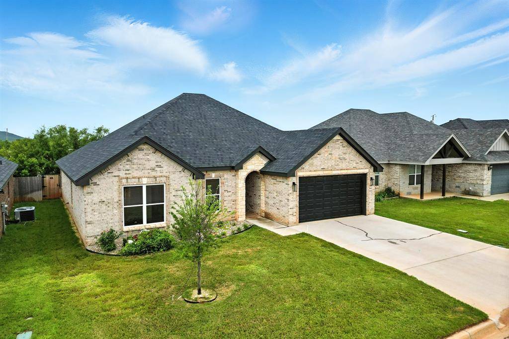 Tuscola, TX 79562,261 Gatling Street