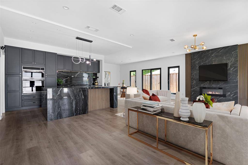 Dallas, TX 75215,2535 Exline Street