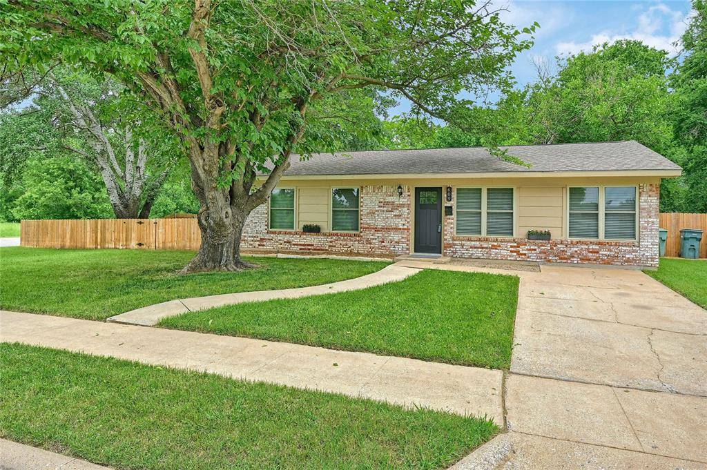 Sherman, TX 75090,609 E Martin Lane