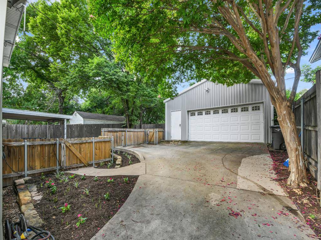Fort Worth, TX 76107,3921 Bryce Avenue