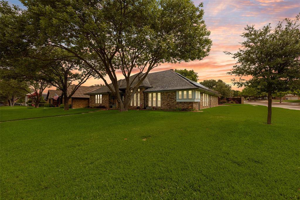 Trophy Club, TX 76262,2 Lee Court