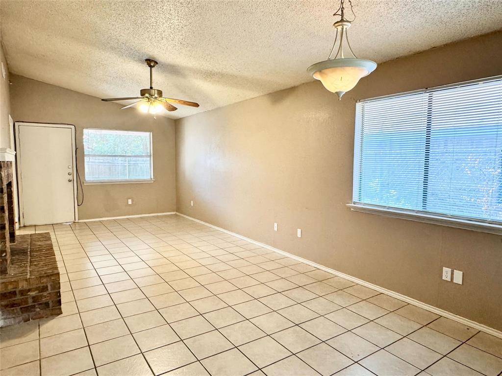 Arlington, TX 76017,5811 Mansfield Road
