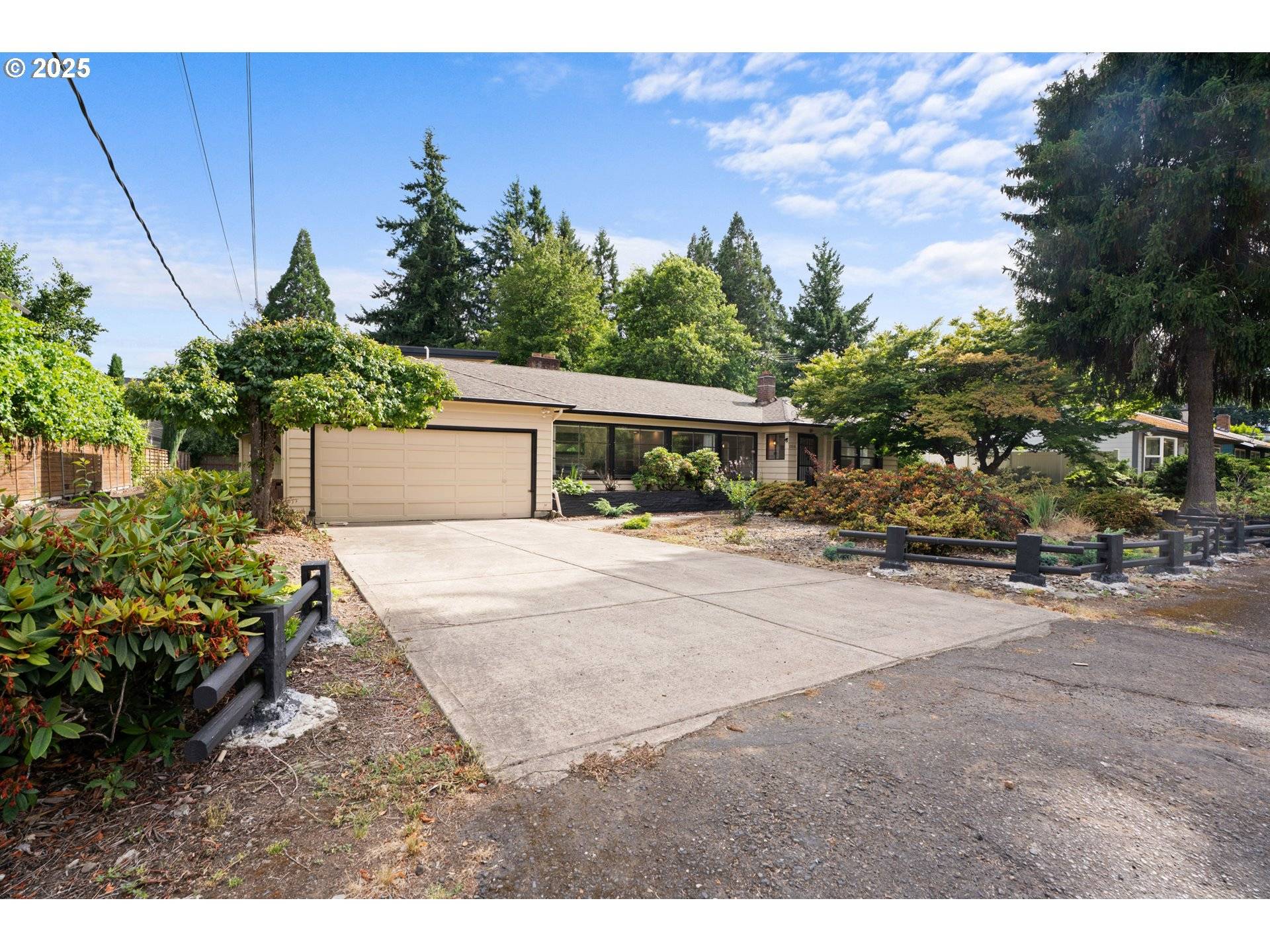 Portland, OR 97220,11016 NE FARGO ST