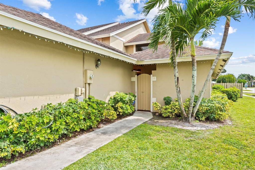 Wellington, FL 33414,13924 Folkestone Circle #D