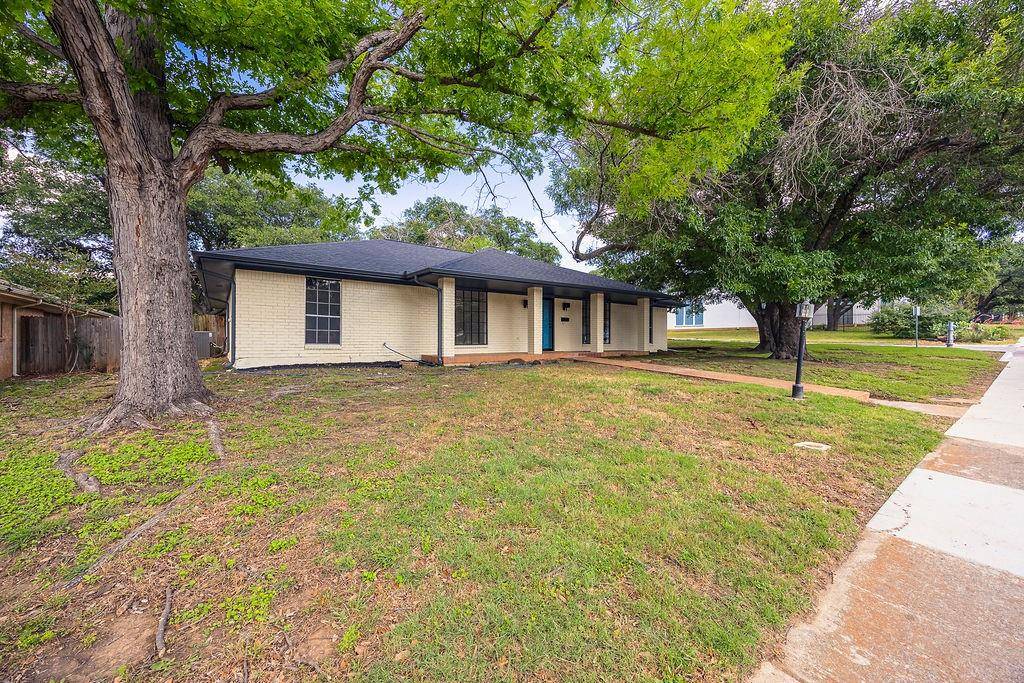 Fort Worth, TX 76133,6509 S Hulen Street