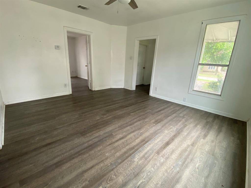 Sherman, TX 75090,306 N Cleveland Avenue