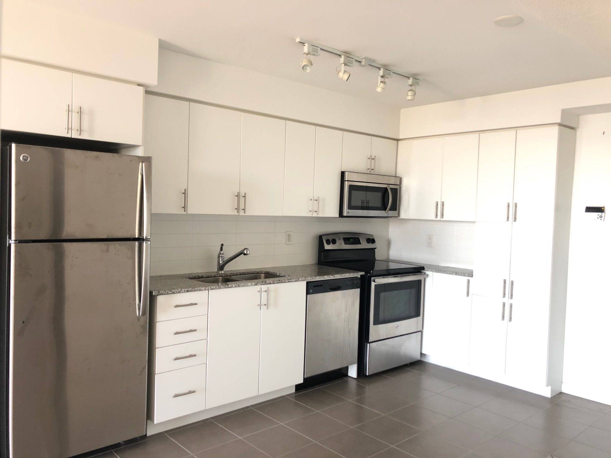 Toronto W04, ON M4A 1C3,830 Lawrence AVE W #2409