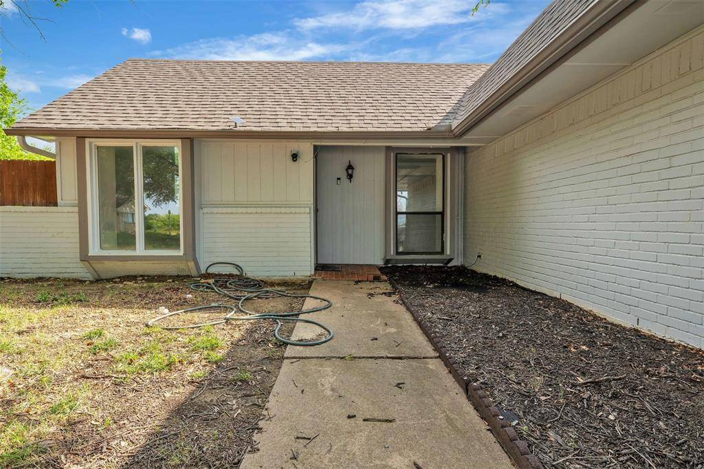 Fort Worth, TX 76116,8812 S Normandale Street