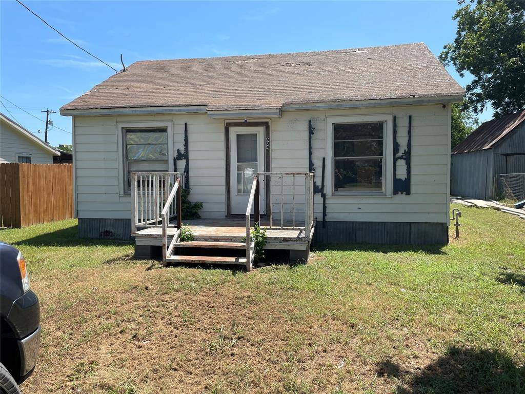Valley View, TX 76272,604 S Lee Street