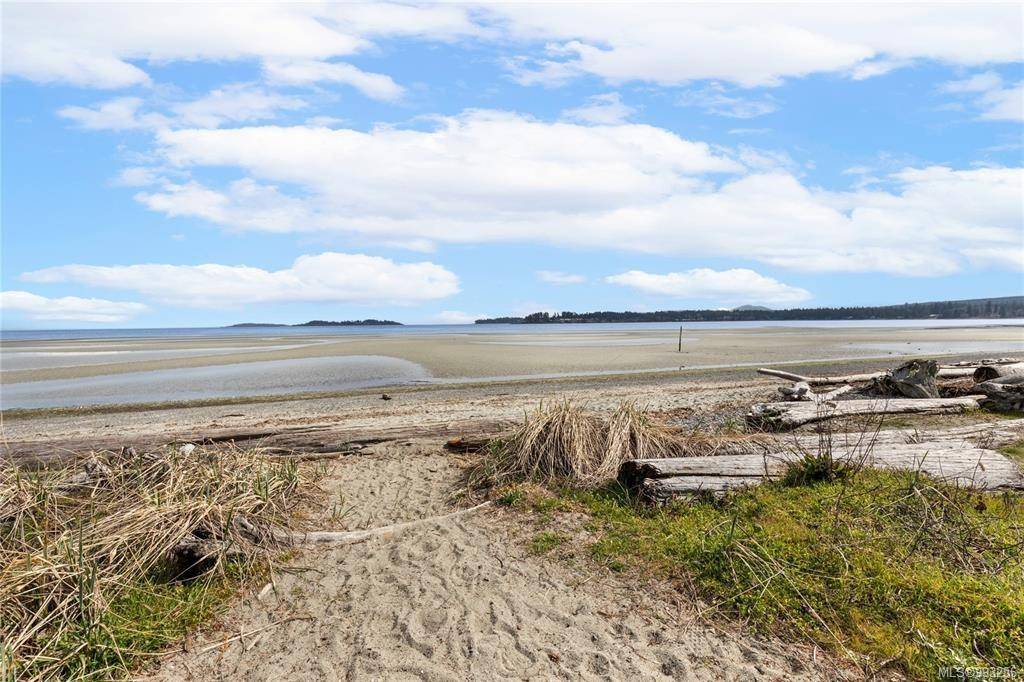 Parksville, BC V9P 2N7,1059 Tanglewood Pl #65