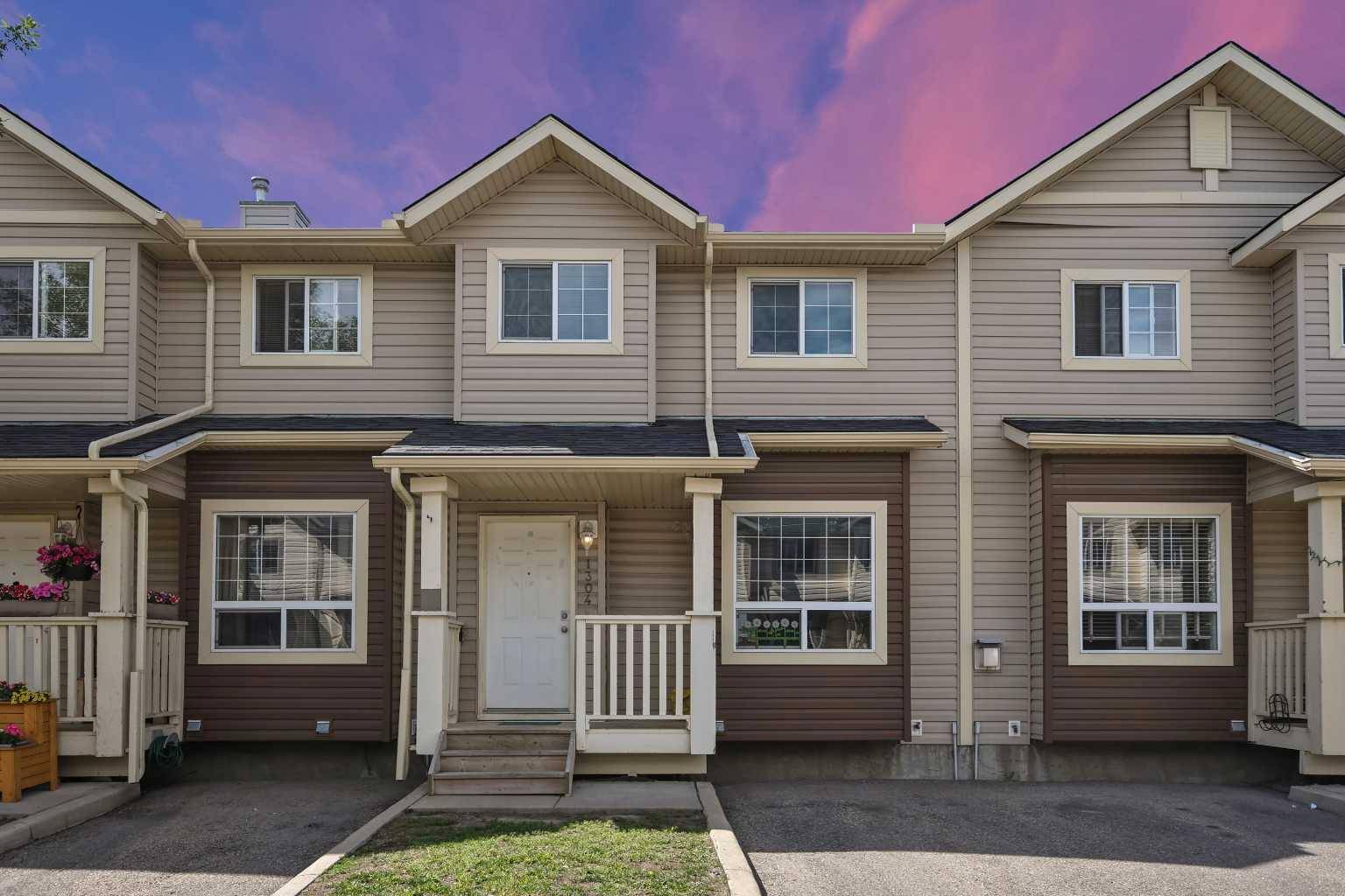 Calgary, AB T3J 5C1,111 Tarawood LN NE #1304