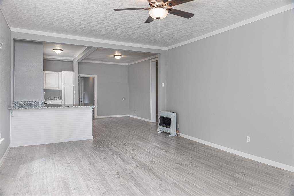 Denison, TX 75020,819 W Heron Street