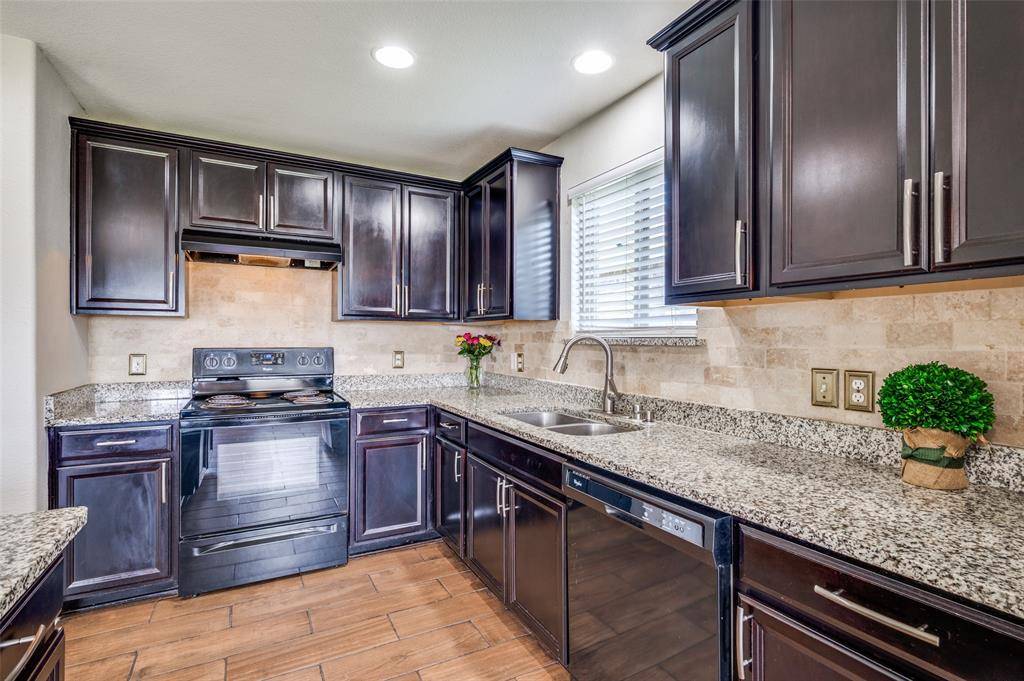 Little Elm, TX 75068,1221 Rivers Creek Lane