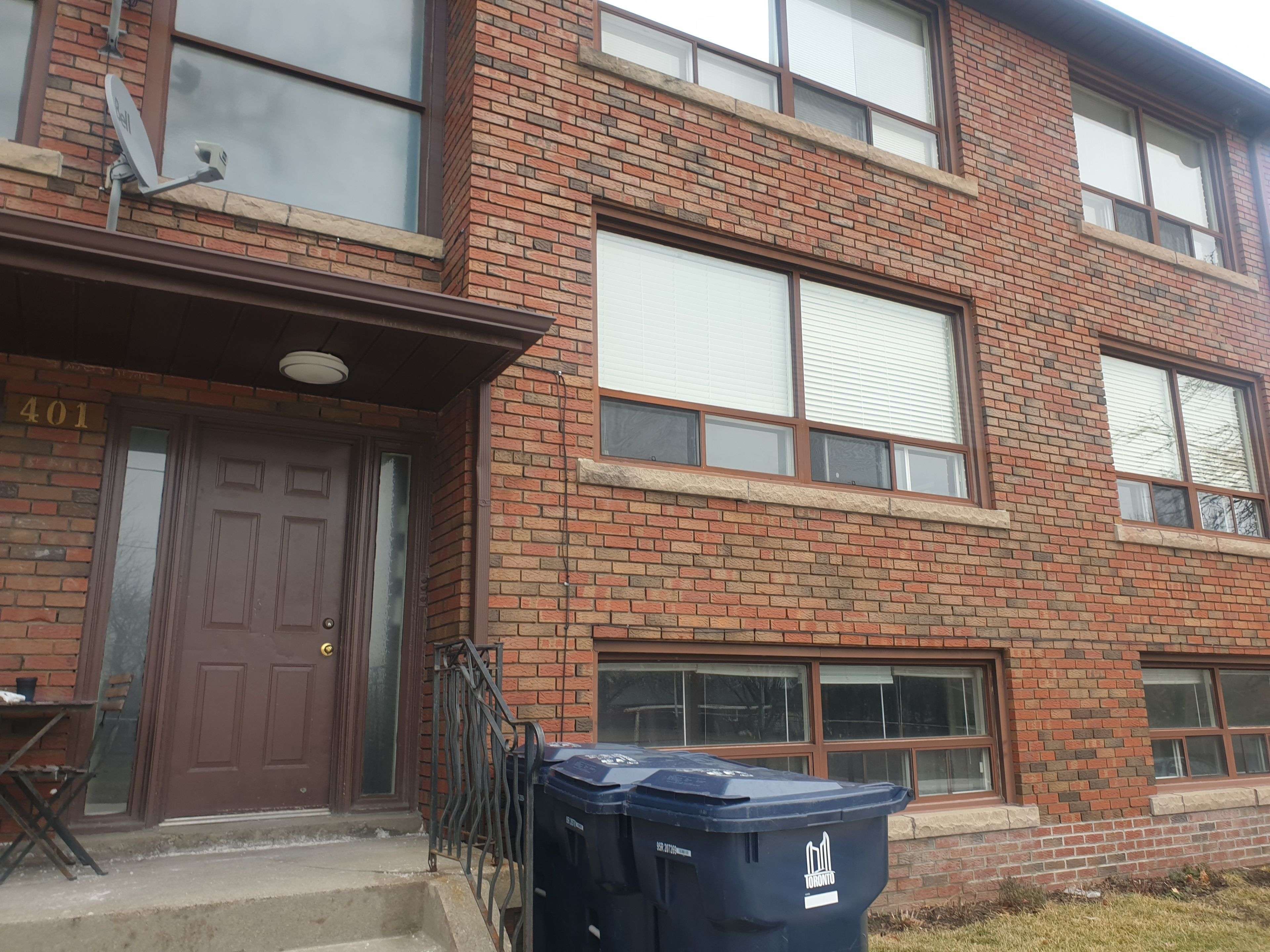 Toronto C03, ON M6C 3M2,401 Winnett AVE #4
