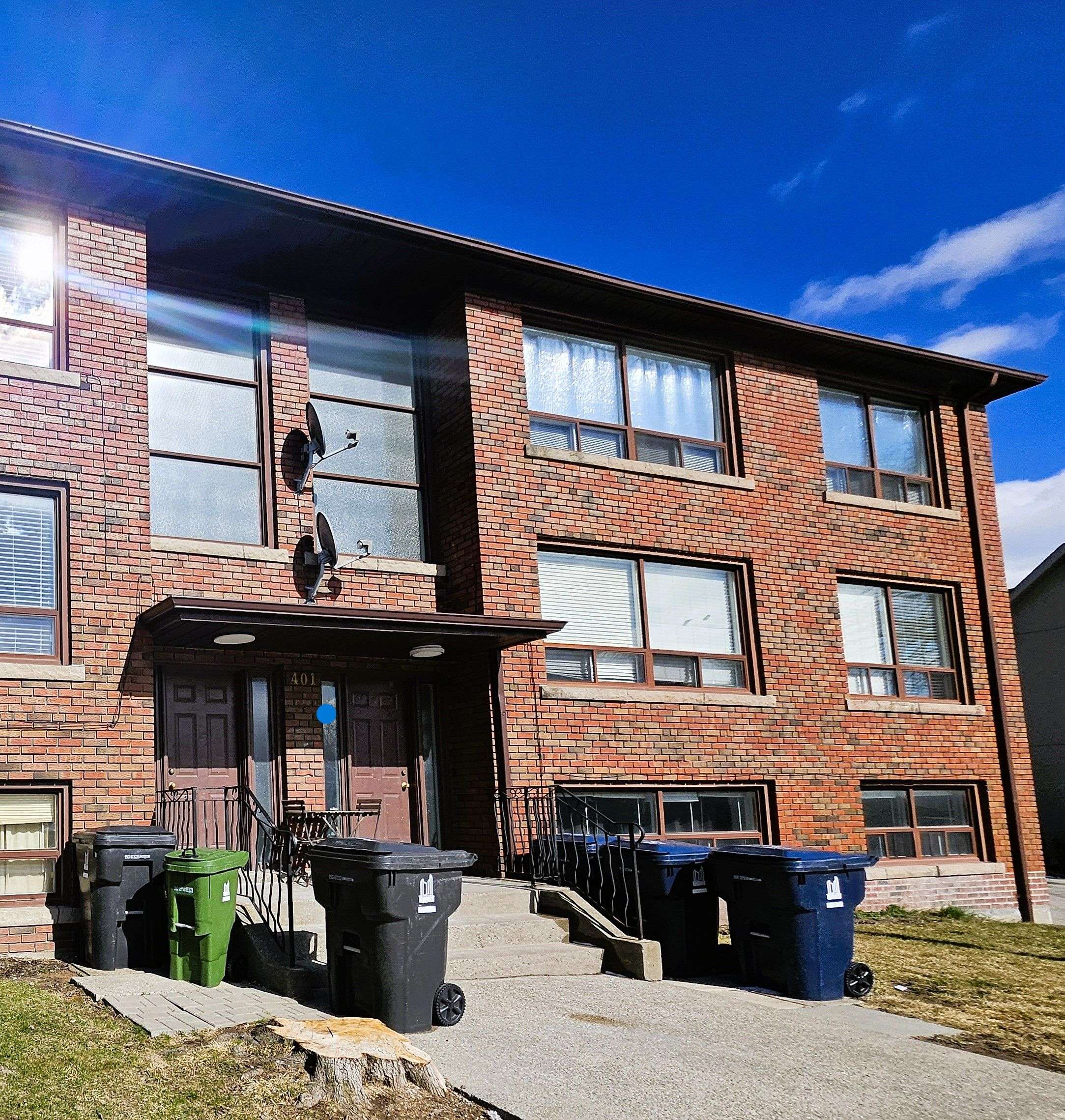 Toronto C03, ON M6C 3M2,401 Winnett AVE #4