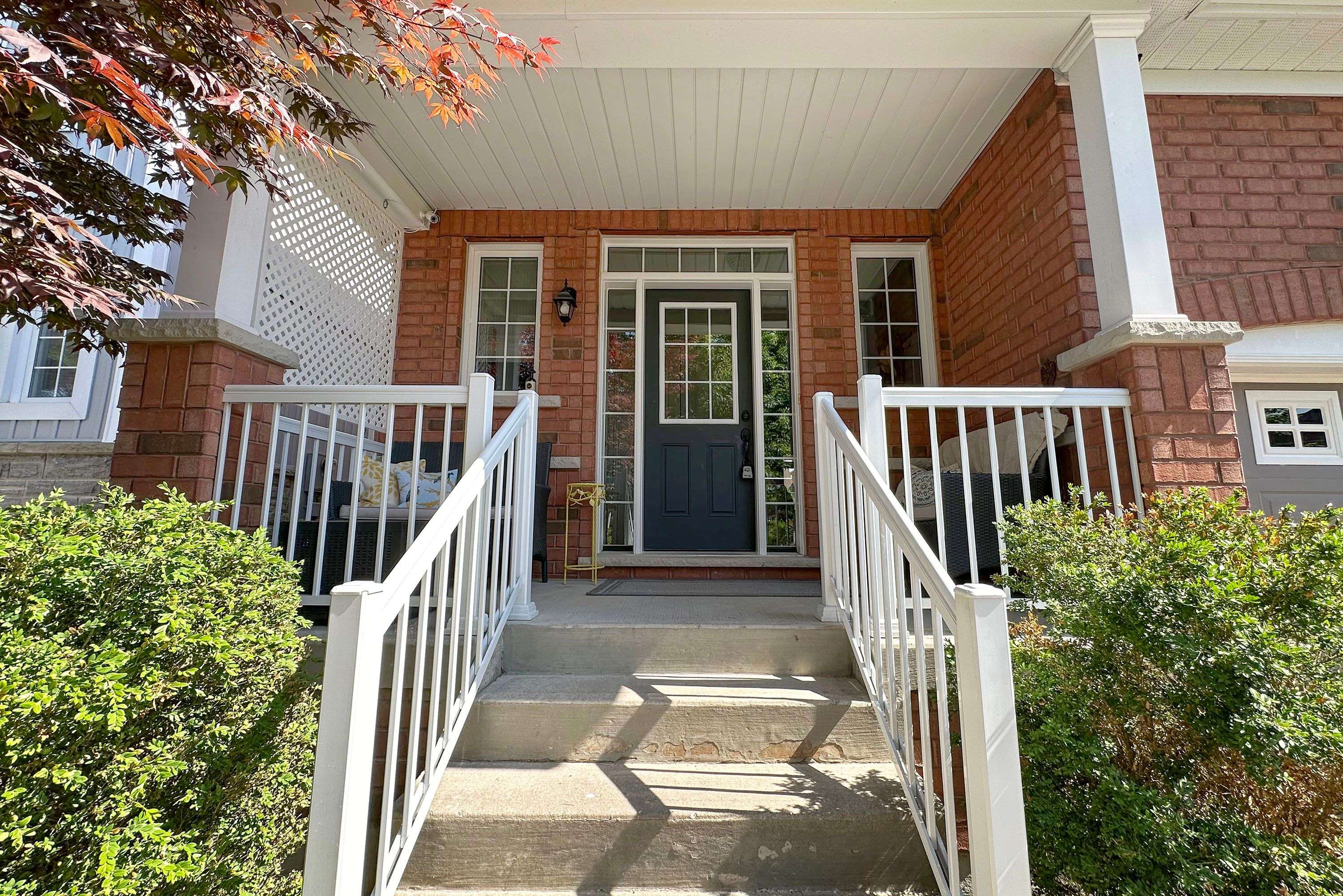 Clarington, ON L1B 0C7,15 Thomas Woodlock ST