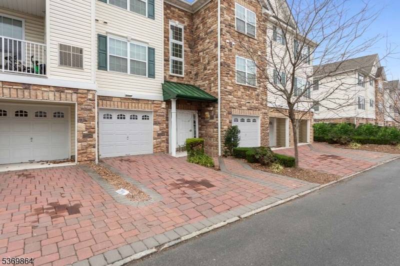 Springfield Twp., NJ 07081,153 Rosewood Ave. #153