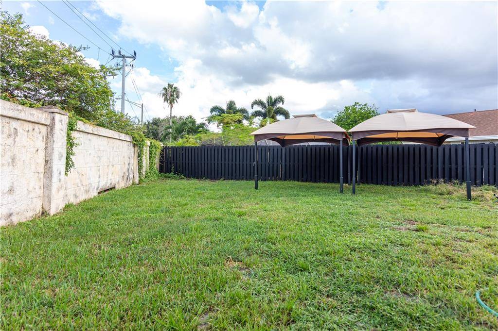 Cooper City, FL 33328,8645 SW 57th Mnr