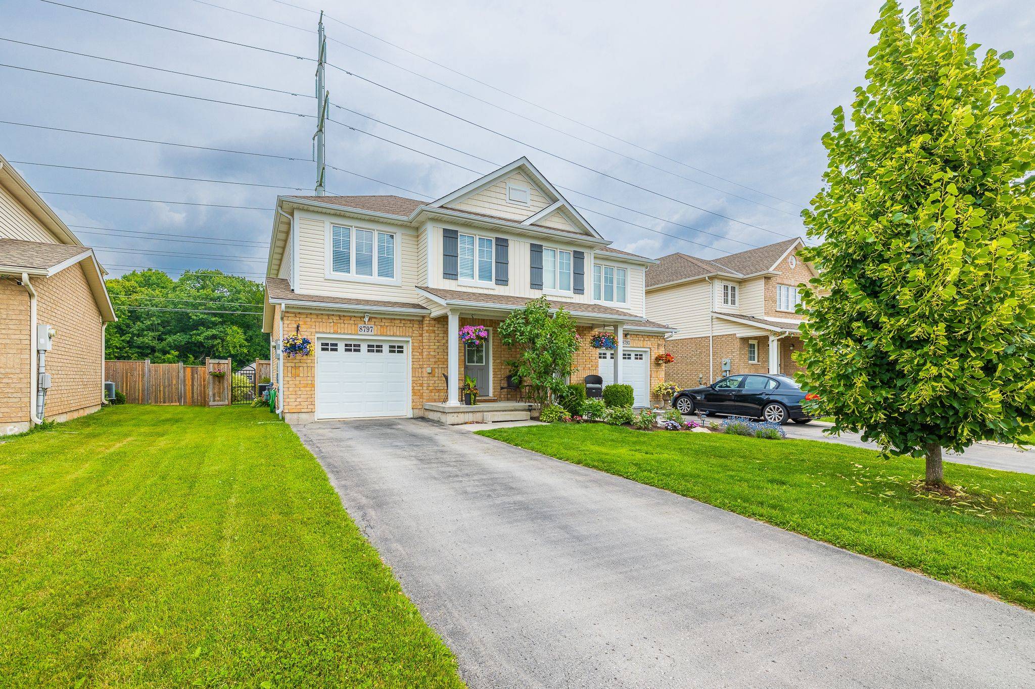 Niagara Falls, ON L2H 0B1,8797 SILVERSTAR CT