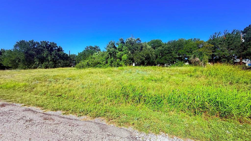 Granbury, TX 76048,5900 Arrowhead Drive