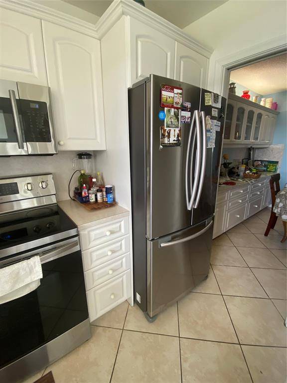 Lighthouse Point, FL 33064,2100 NE 38th St #216