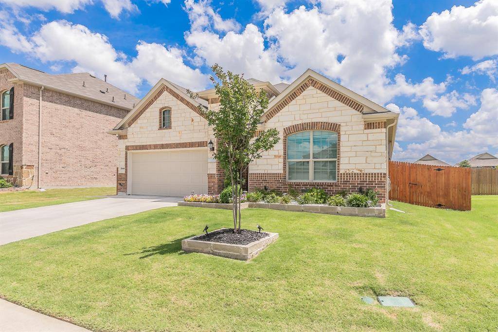 Fort Worth, TX 76179,2549 Birchcrest Drive