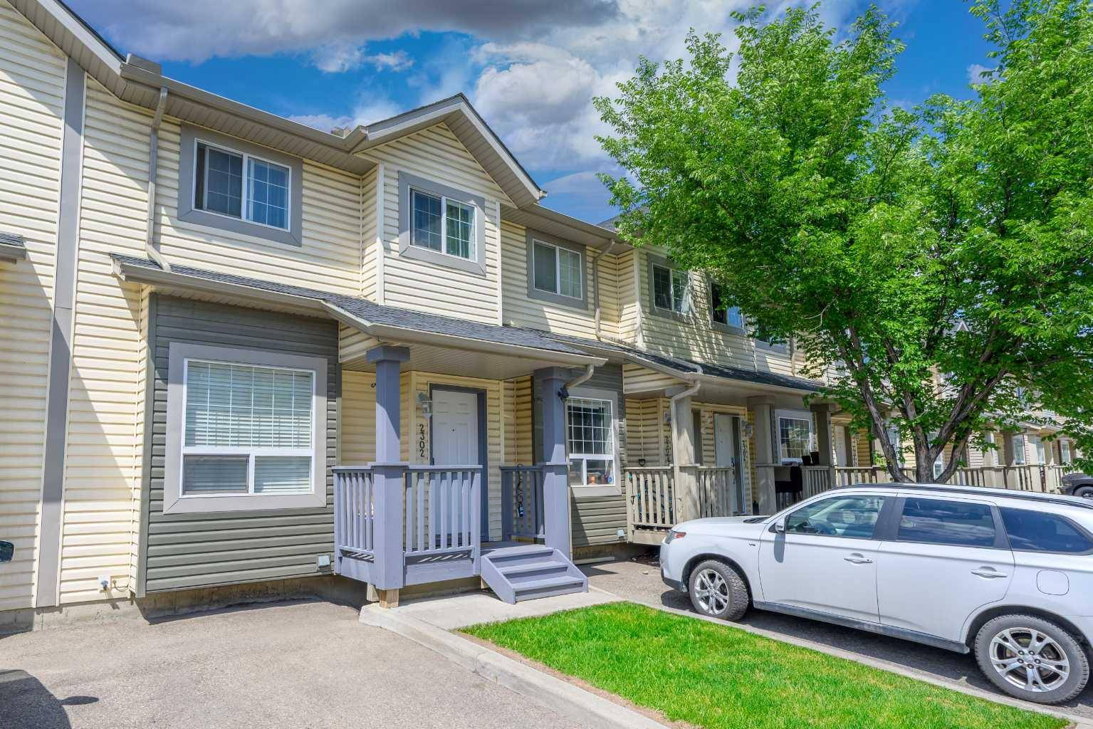 Calgary, AB T3J 5C2,111 Tarawood LN NE #2302