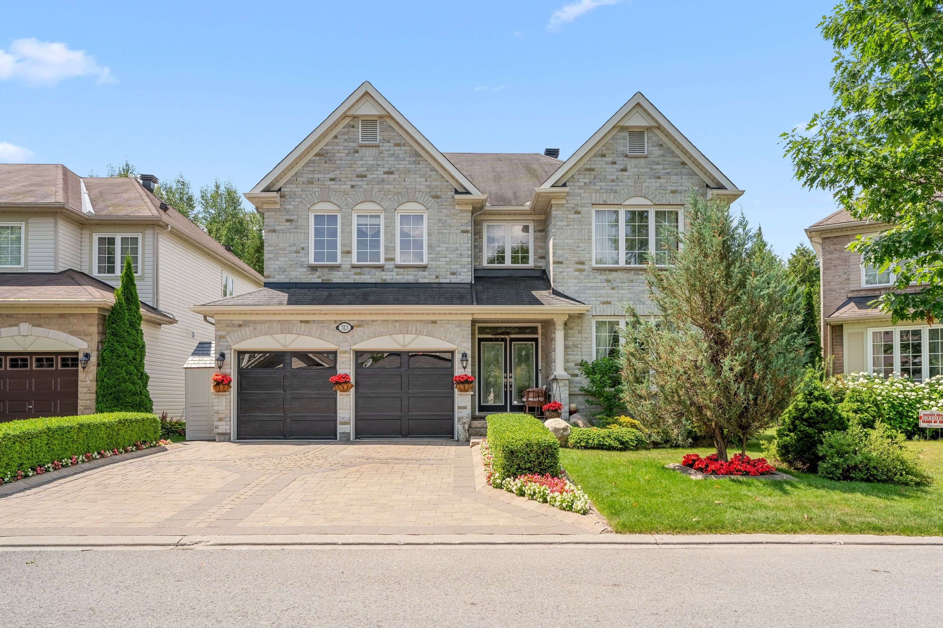 Stittsville - Munster - Richmond, ON K2S 0K8,313 Eckerson AVE